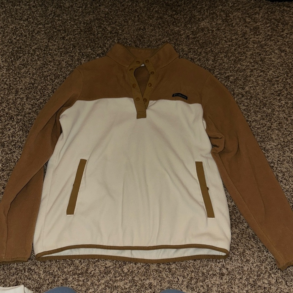 Columbia Half button up